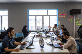 بازدید شهردار تهران از مرکز کسب و کار نوین و استارت‌آپ ها