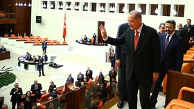تحلیف اردوغان به عنوان اولین رئیس‌جمهور اجرایی ترکیه 
