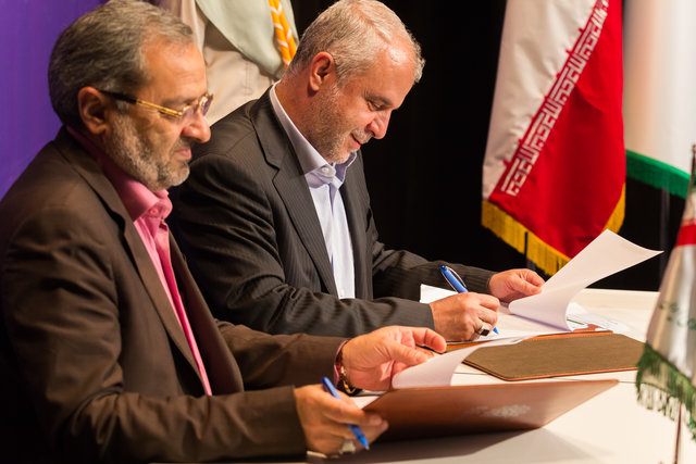 برگزاری تورهای تهرانگردی برای دانش آموزان

