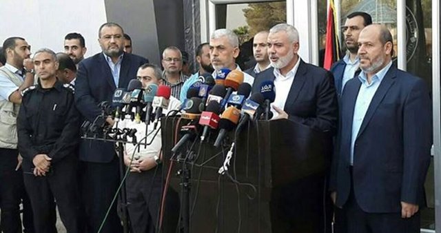 حماس: تشکیلات خودگردان برای اجرای "معامله قرن" زمینه سازی می‌کند