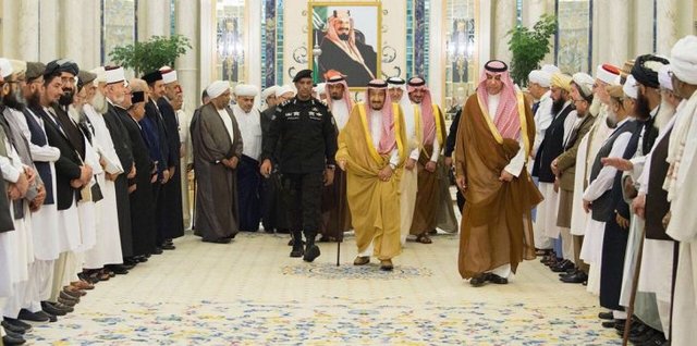 دیدار پادشاه عربستان با شرکت کنندگان در نشست صلح در افغانستان