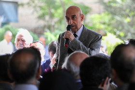 داوود هرمیداس باوند، سخنگوی شورای مرکزی جبهه ملی ایران در مراسم یادبود مرحوم عباس امیر انتظام
