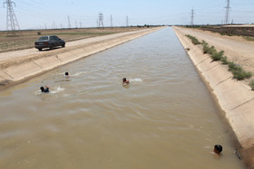 شنا در کانال‌های سیمانی - اهواز