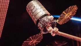 لحظه خروج فضاپیمای "سیگنوس" را از ایستگاه فضایی ببینید + فیلم