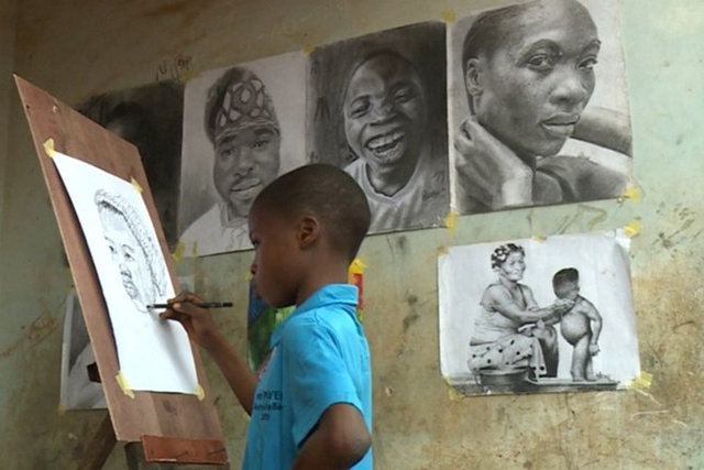 ویدئو / شاهکارهای میکل‌آنژ ۱۱ ساله‌ی  نیجریه‌ای