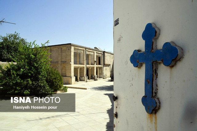 کلیسای چهارصدساله شیراز؛ نیازمند مهربانی + عکس