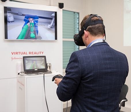 آموزش جراحان ارتوپد با کمک واقعیت مجازی