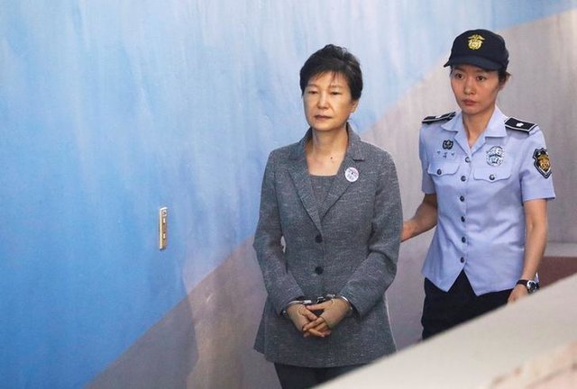 رئیس جمهوری سابق کره جنوبی به ۲۲ سال حبس محکوم شد