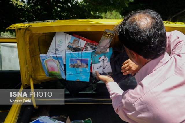 با نخستین تاکسی کتابخانه‎ای ایران، هم به مقصد برسید، هم کتاب بخوانید