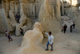  بهترین فصل برای سفر به «دره ستارگان» اوایل زمستان تا اواخر بهار است که از آب و هوای خوب و خنکی برخوردار است.
