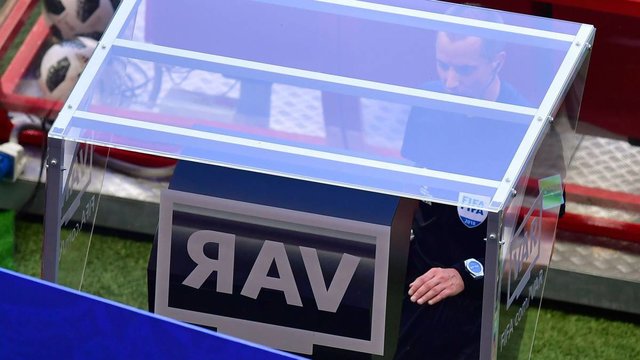 VAR