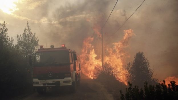 عملیات داوطلبانه برای مهار آتش‌سوزی‌های طبیعی در اندونزی