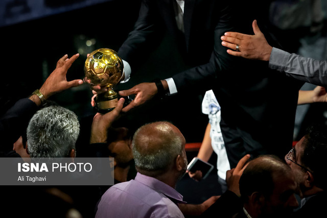 دعوت سازمان لیگ فوتبال از دستگاه‌های نظارتی برای بررسی انتخاب برترین‌ها