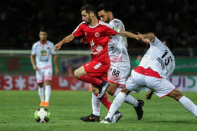 هفته اول لیگ برتر دیدار تیم های  پدیده مشهد  و پرسپولیس تهران در ورزشگاه امام رضا (ع)