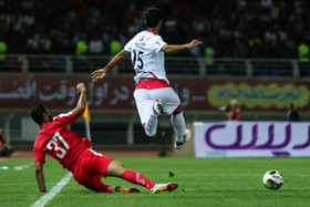 هفته اول لیگ برتر دیدار تیم های  پدیده مشهد  و پرسپولیس تهران در ورزشگاه امام رضا (ع)