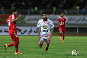 هفته اول لیگ برتر دیدار تیم های  پدیده مشهد  و پرسپولیس تهران در ورزشگاه امام رضا (ع)