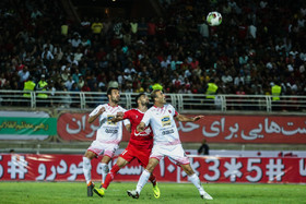 هفته اول لیگ برتر دیدار تیم های پدیده مشهد  و پرسپولیس تهران در ورزشگاه امام رضا (ع)