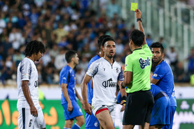 دیدار تیم‌های فوتبال استقلال تهران و پیکان تهران - هفته اول لیگ برتر