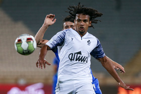 دیدار تیم‌های فوتبال استقلال تهران و پیکان تهران - هفته اول لیگ برتر