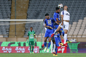 دیدار تیم‌های فوتبال استقلال تهران و پیکان تهران - هفته اول لیگ برتر