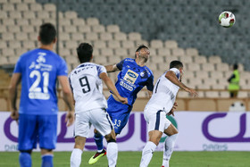 دیدار تیم‌های فوتبال استقلال تهران و پیکان تهران - هفته اول لیگ برتر