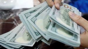 یک اقتصاددان: قیمت دلار می‌تواند به 8000 تومان برسد