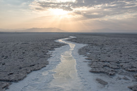 آبراهه‌ها پس از طی مسیری پر پیچ و خم به دریاچه ارومیه ریخته می‌شوند. 