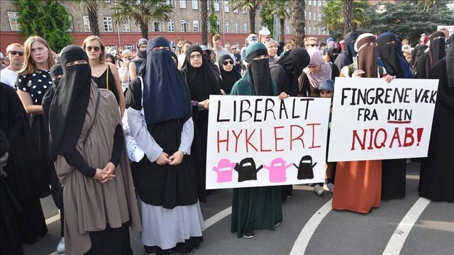 یک زن برقع‌پوش برای اولین بار در دانمارک جریمه شد