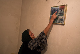 مادر یکی از شهدای حادثه تروریستی ۳۰ تیر ماه سال ساری در روستای "دری" 