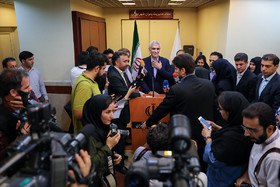 سید محمد علی افشانی، شهردار تهران در جمع خبرنگاران، در حاشیه جلسه ستاد مدیریت بحران شهر تهران 