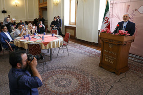 سخنرانی محمد جواد ظریف، وزیر امور خارجه در گرامیداشت روز خبرنگار در ساختمان وزارت امور خارجه
