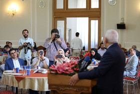 سخنرانی محمد جواد ظریف، وزیر امور خارجه در گرامیداشت روز خبرنگار در ساختمان وزارت امور خارجه