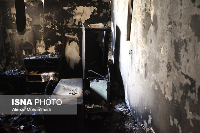 10 مصدوم در آتش‌سوزی یک منزل مسکونی در کرمان 