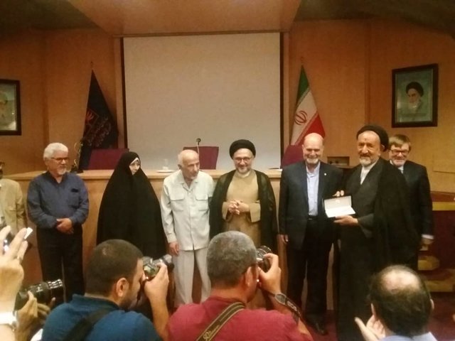 سید محمود دعایی: نظام پذیرفته که ما به «کاکا» وفاداریم