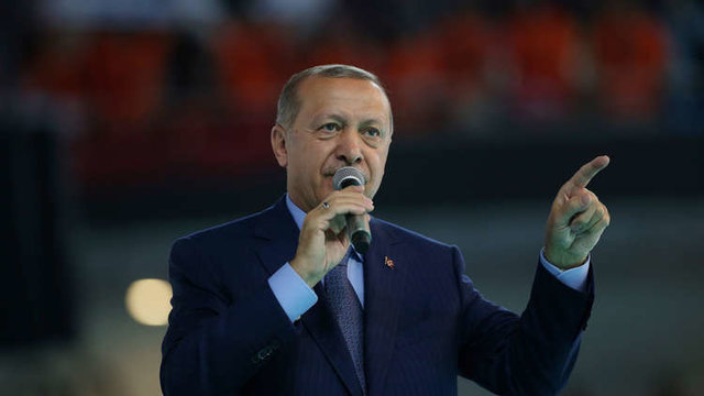 اردوغان: اگر آمریکا دلار دارد ما هم خدا و مردم را داریم