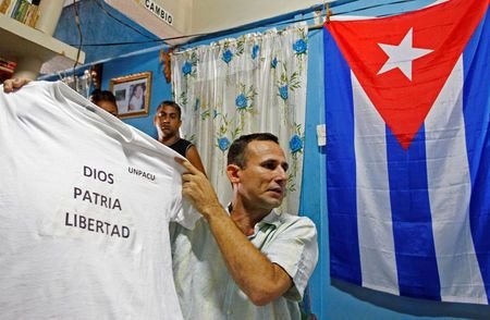 کوبا رهبر بازداشت شده مخالفان را به شروع به قتل متهم کرد