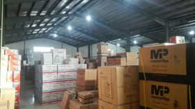 کشف کالاهای اساسی احتکارشده از انبارهای آذربایجان‌شرقی