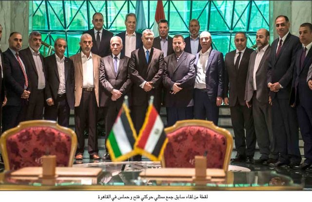 مصر به دنبال نشاندن فتح و حماس پای میز مذاکره/دعوت از گروهای فلسطینی دیگر به قاهره