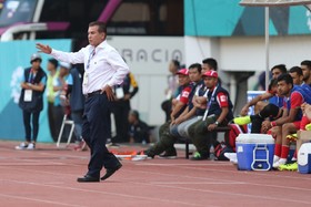 استیلی: برای هماهنگی نیاز به زمان داریم/ برای تمرین در زمین گلف، پول دادیم