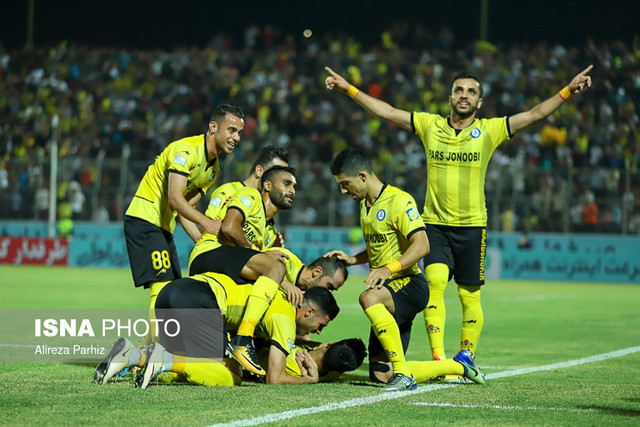 واکنش جالب باشگاه پارس‌جنوبی جم به انتقادات استقلالی‌ها از میزبانی در عسلویه