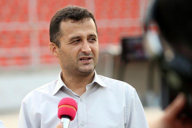 محمودزاده: فیفا به ما برای قرارداد بازیکنان بسته پیشنهادی داده است