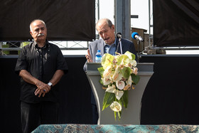 تشییع پیکر عزت الله انتظامی