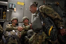 ترامپ در صدد تغییرات گسترده در رده‌های بالای ارتش است