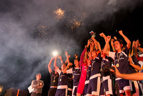 جشن قهرمانی تیم فوتبال سقز کردستان در چهارمین دوره مسابقات فوتبال لیگ پرشین