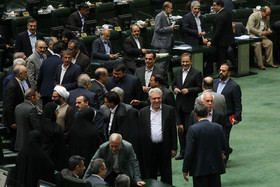 جلسه استیضاح وزیر اقتصاد