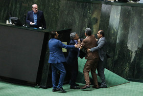 جلسه استیضاح وزیر اقتصاد