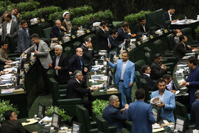 جلسه استیضاح وزیر اقتصاد