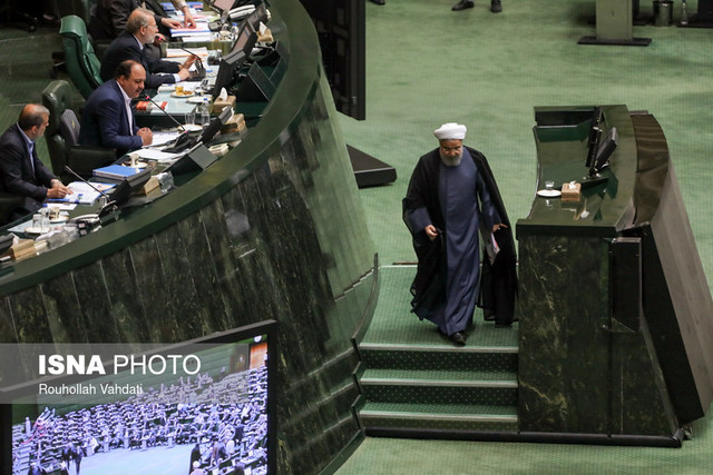 سوال از رییس جمهوری در چه صورتی به قوه قضاییه ارجاع میشود سوال از رییس جمهوری در چه صورتی به قوه قضاییه ارجاع میشود