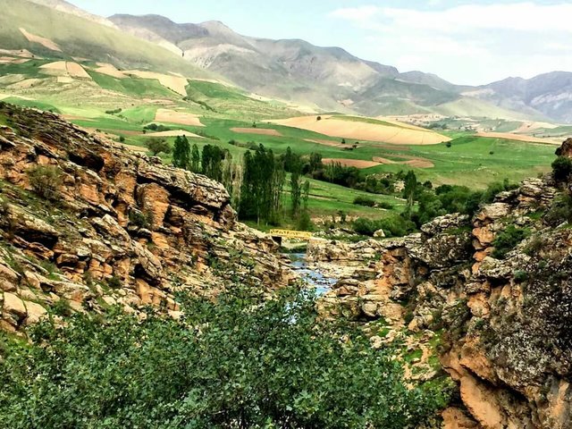 «تنگیور» ذخیره گاه نمادهای فرهنگی کم نظیر تنگی ور