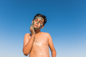 لجن درمانی در سواحل دریاچه ارومیه